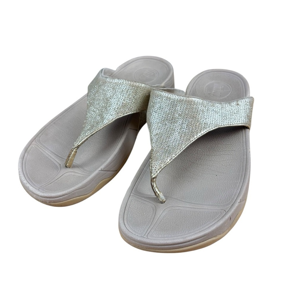 FitFlop Women’s Lulu Crystal Toe-Post Sandals in Latte Beige Measures sz 10
